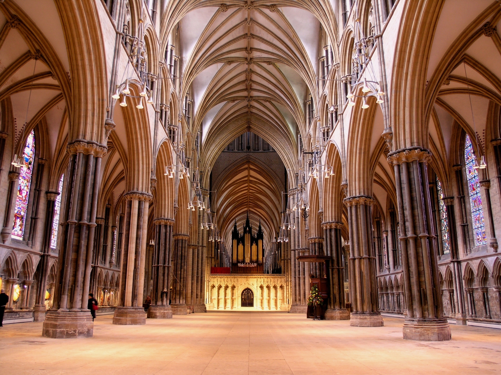 Lincoln Cathedral Nave © Visit Lincoln