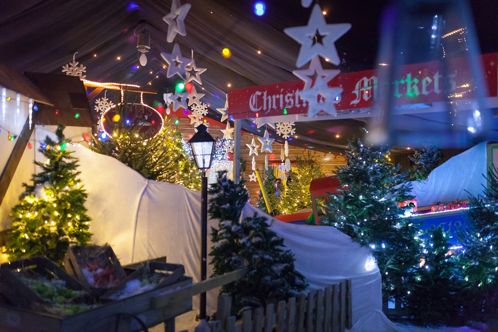 Christmas markets at Hatton.jpg © marketingaloud.co.uk