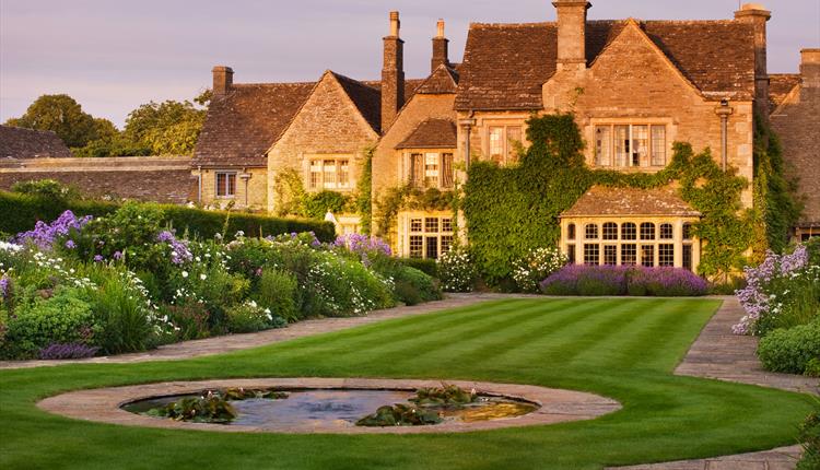 Abbey Gardens © Visit Wiltshire