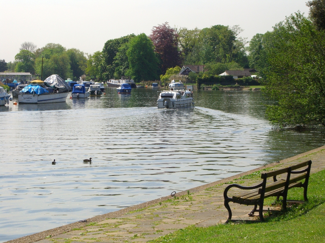 Shepperton River Thames © Spelthorne Borough Council