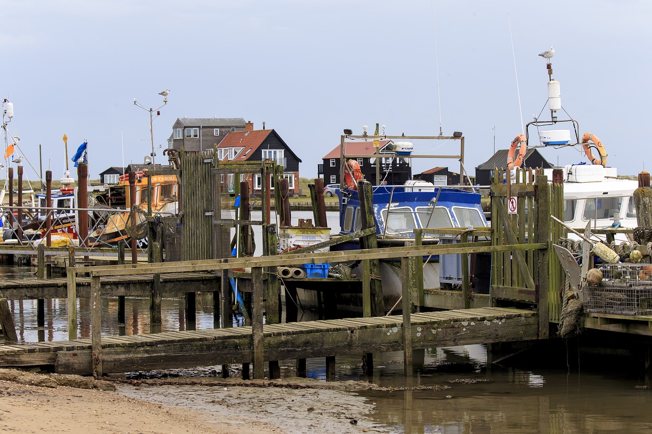 fishing boats, Southwold harbour by Ron Porter on Pixabay