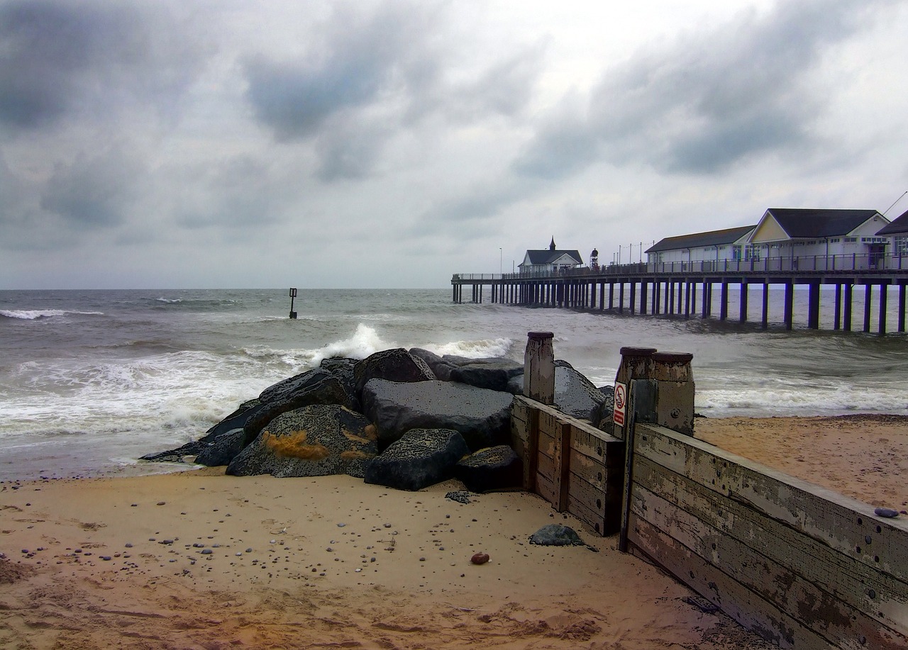 Southwold Pier by Peter williams on Pixabay