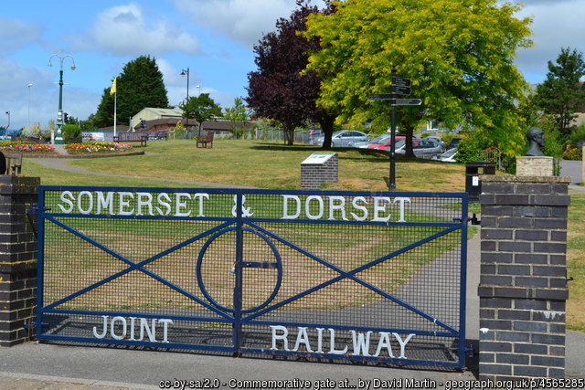 Commemorative gate for Somerset and Dorset Joint Railway