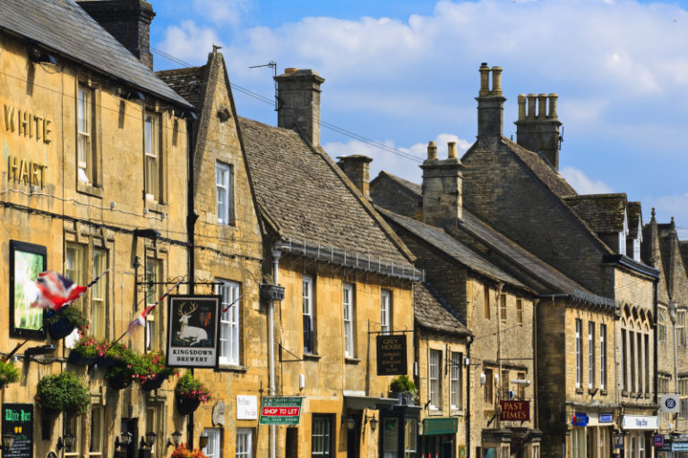 The beautiful Cotswold town of StowontheWold Discover Britain’s Towns