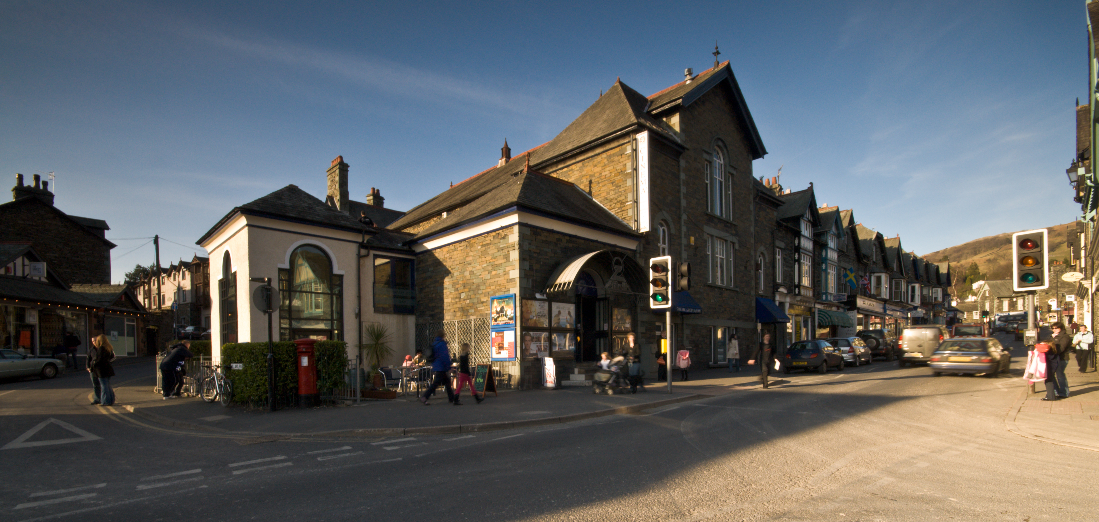 Zefferellis cinema Ambleside High Street © Dave Willis and www.golakes.co.uk.