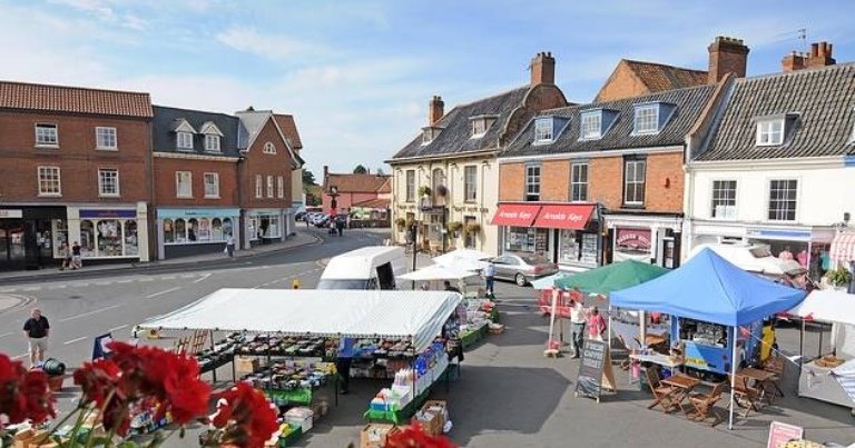 Aylsham market place © visitnorthnorfolk.com